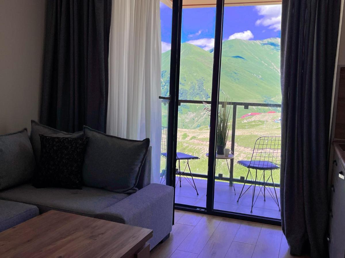 Delux Apartment For 6 Guest, New กูเดาริ ภายนอก รูปภาพ